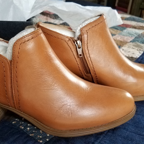Naturalizer Zarie Tan Leather Bootie 7.5 - Picture 3 of 12